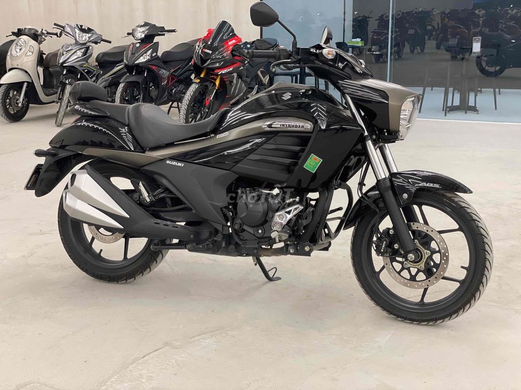 Suzuki Intruder 2021 - ảnh 1