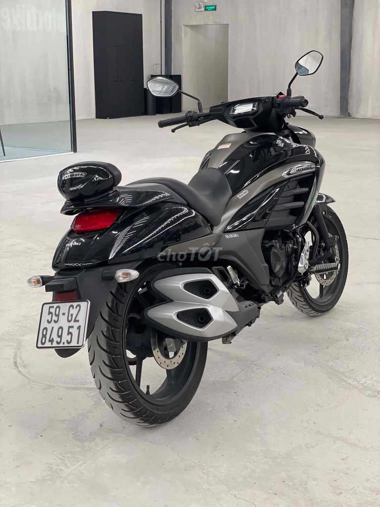 Suzuki Intruder 2021 - ảnh 2