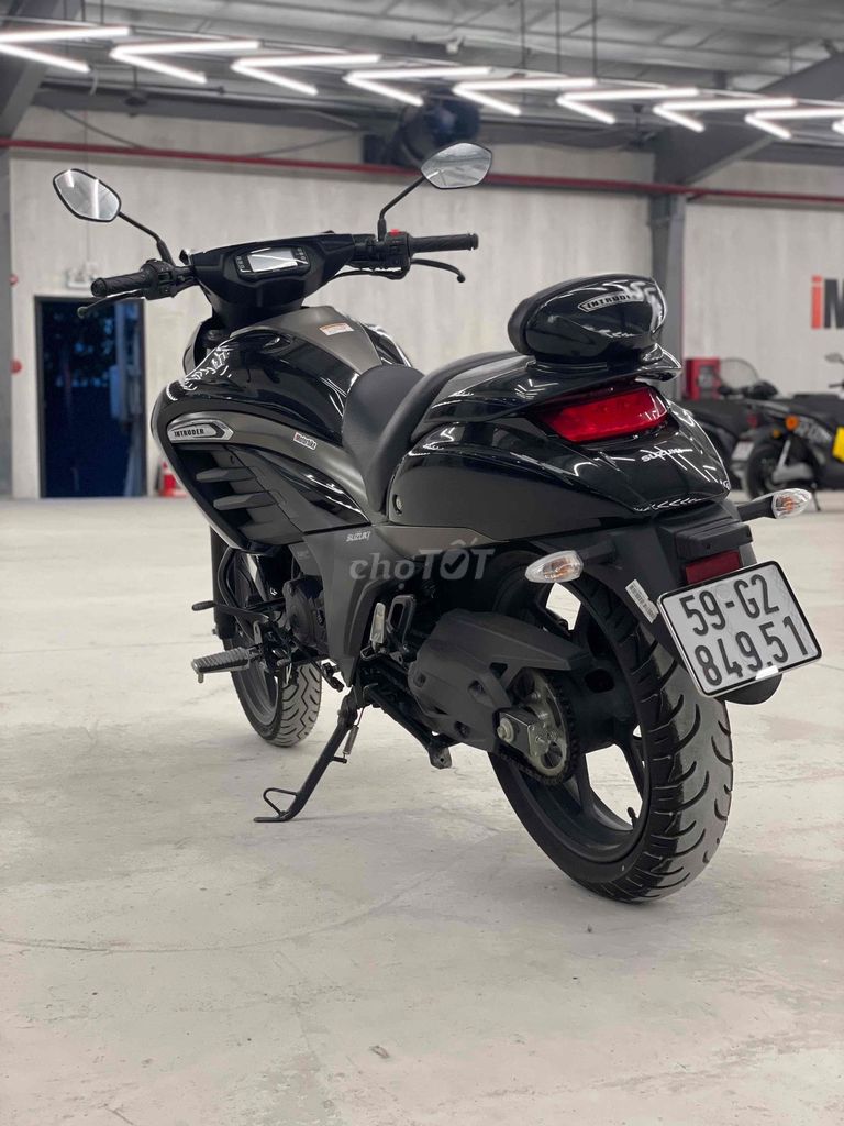Suzuki Intruder 2021 - ảnh 3