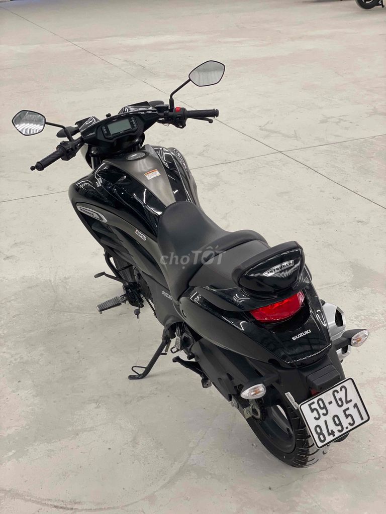 Suzuki Intruder 2021 - ảnh 4