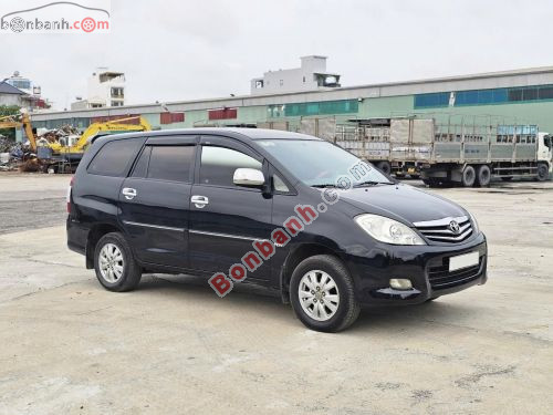 Toyota Innova 2011 - ảnh 2