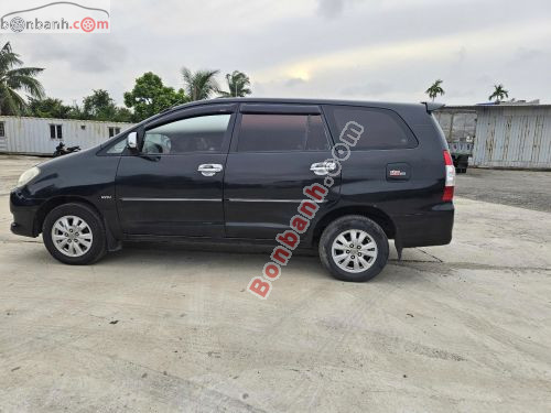 Toyota Innova 2011 - ảnh 4