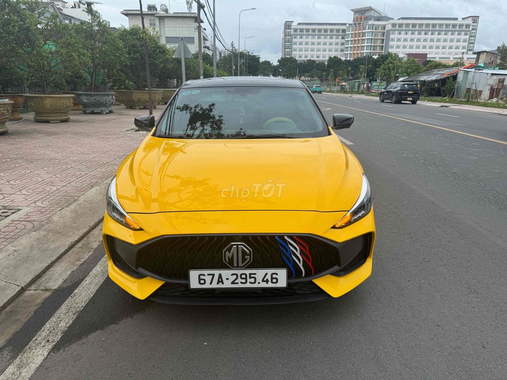 MG MG5 - ảnh 1