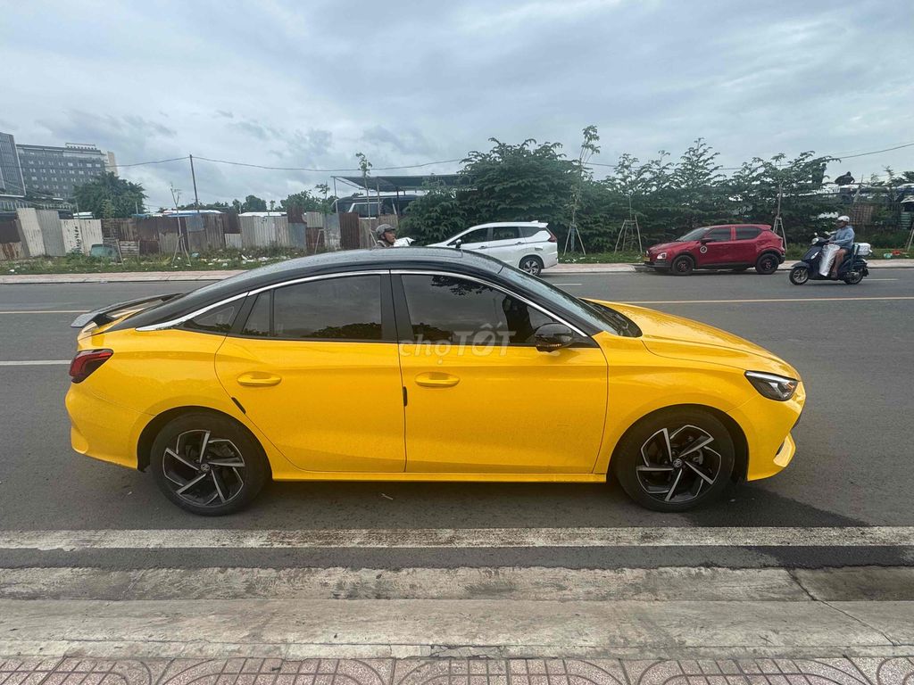 MG MG5 - ảnh 3