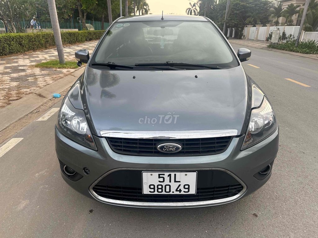 Ford Focus - ảnh 1