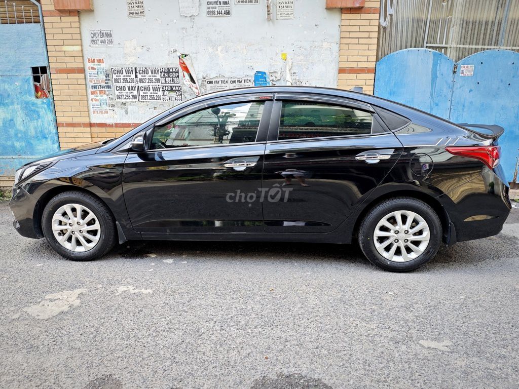 Hyundai Accent - ảnh 4