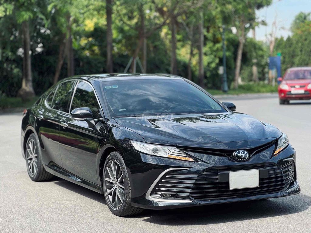Toyota Camry 2.0Q 2022 - ảnh 2