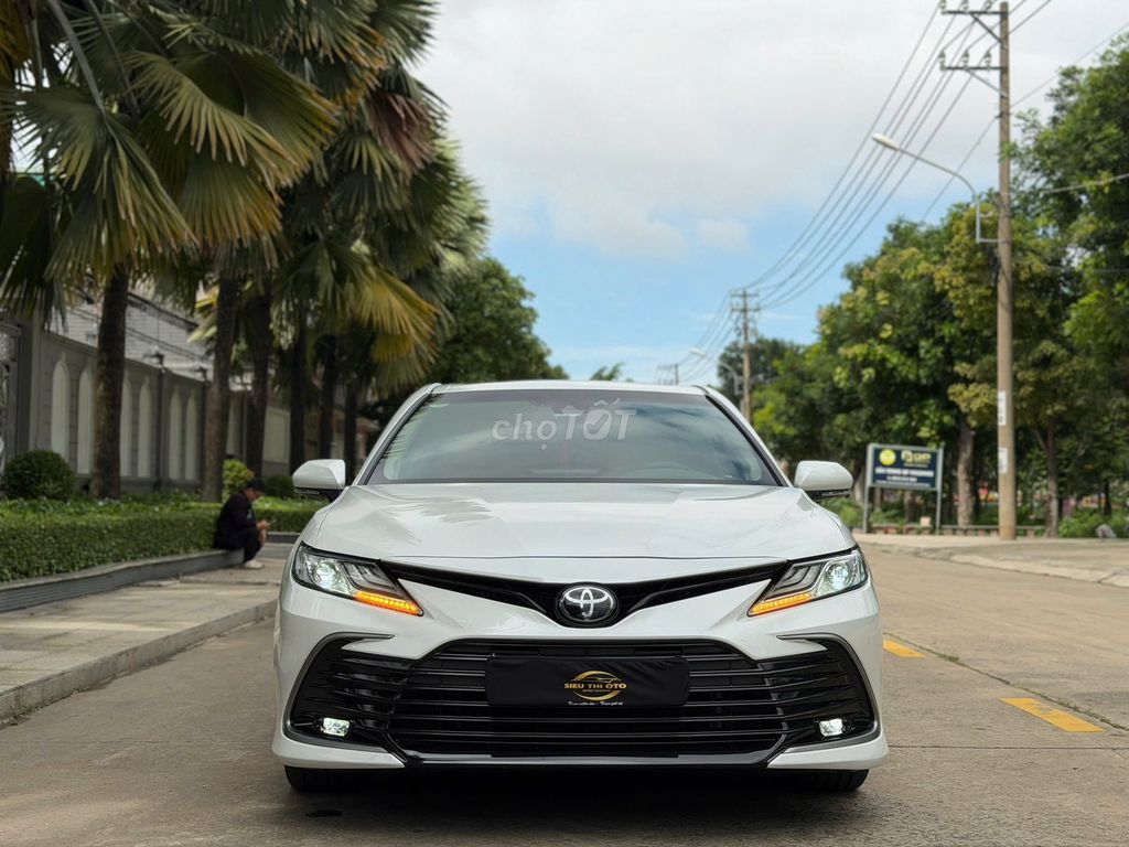 Toyota Camry 2.0Q 2023 - ảnh 1