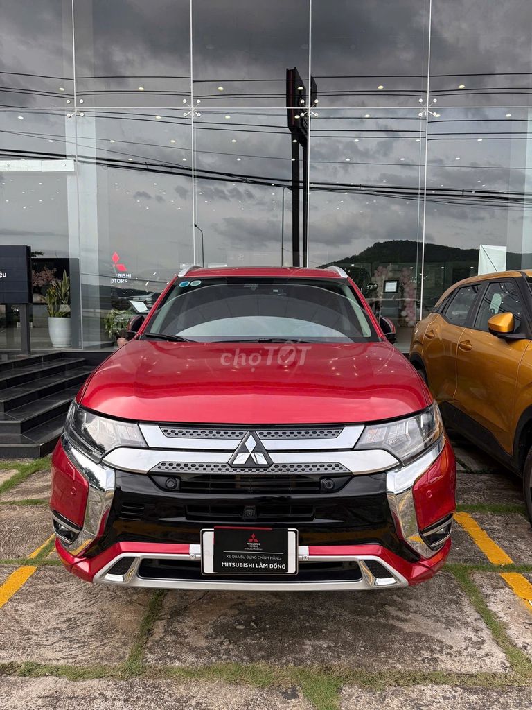 Mitsubishi Outlander 2022 - ảnh 4