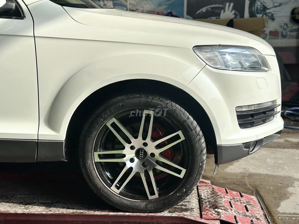 Audi Q7 2008 - ảnh 3