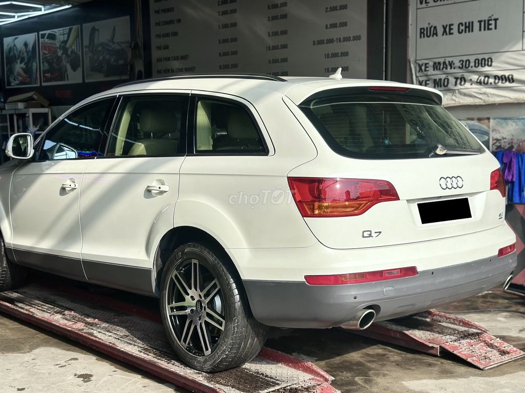 Audi Q7 2008 - ảnh 4