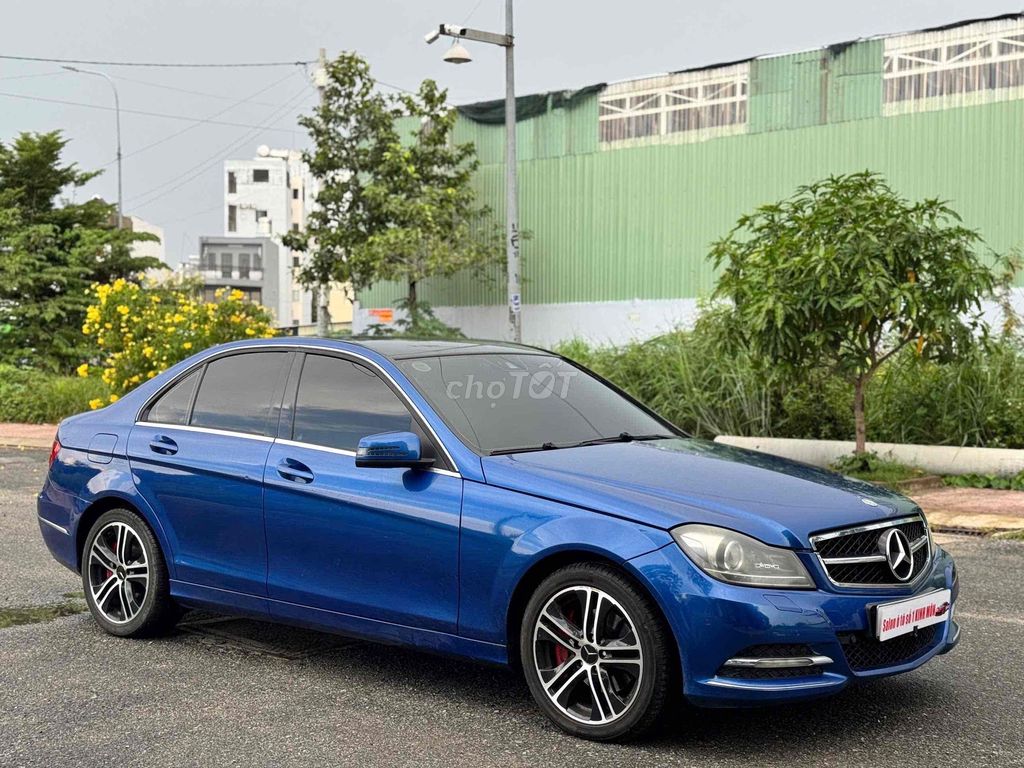 Mercedes-Benz 2014 - ảnh 2