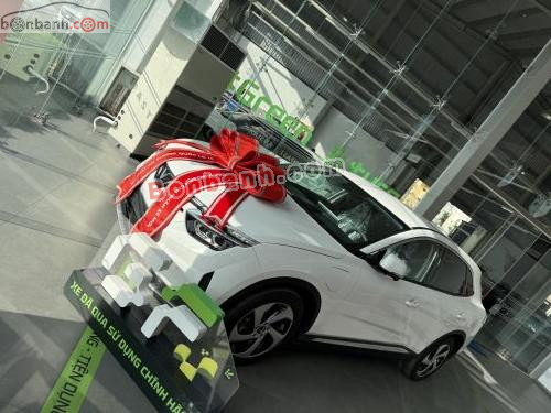 VinFast VF8 2024 - ảnh 2