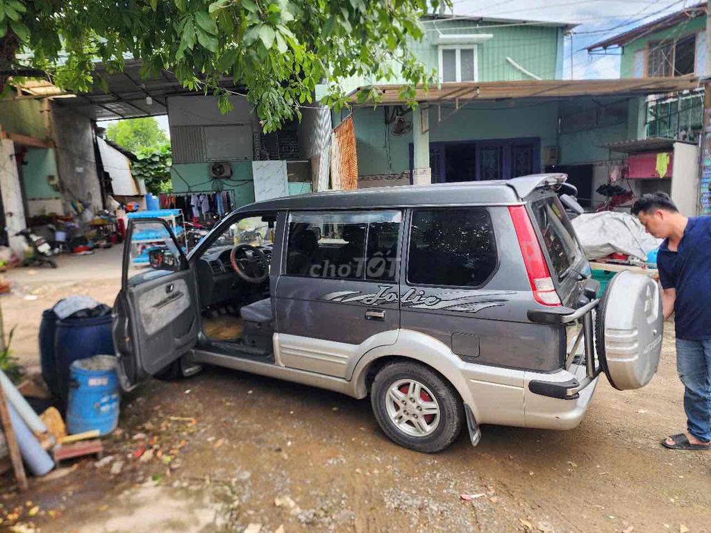 Mitsubishi Jolie 2004 - ảnh 1