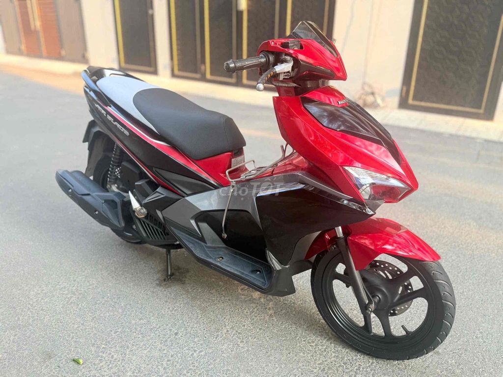 Honda Air Blade 2017 - ảnh 3
