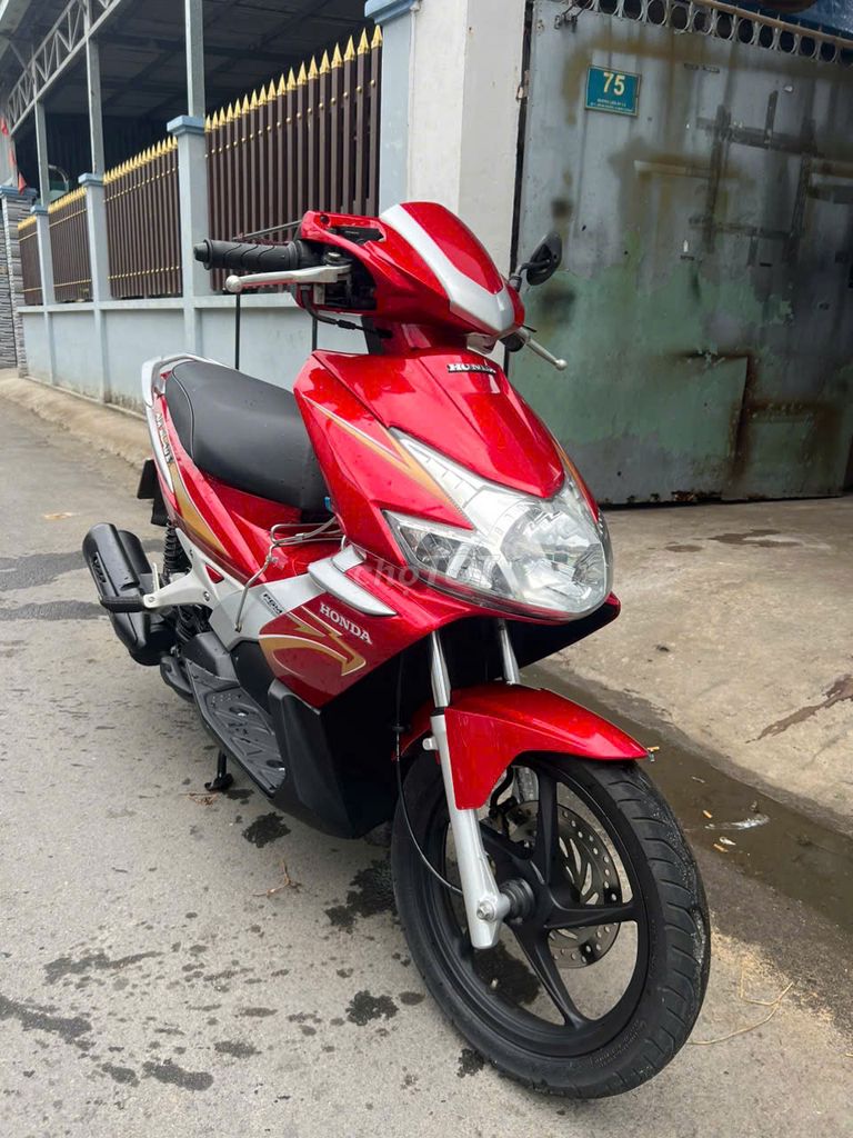 Honda Air Blade 2010 - ảnh 5