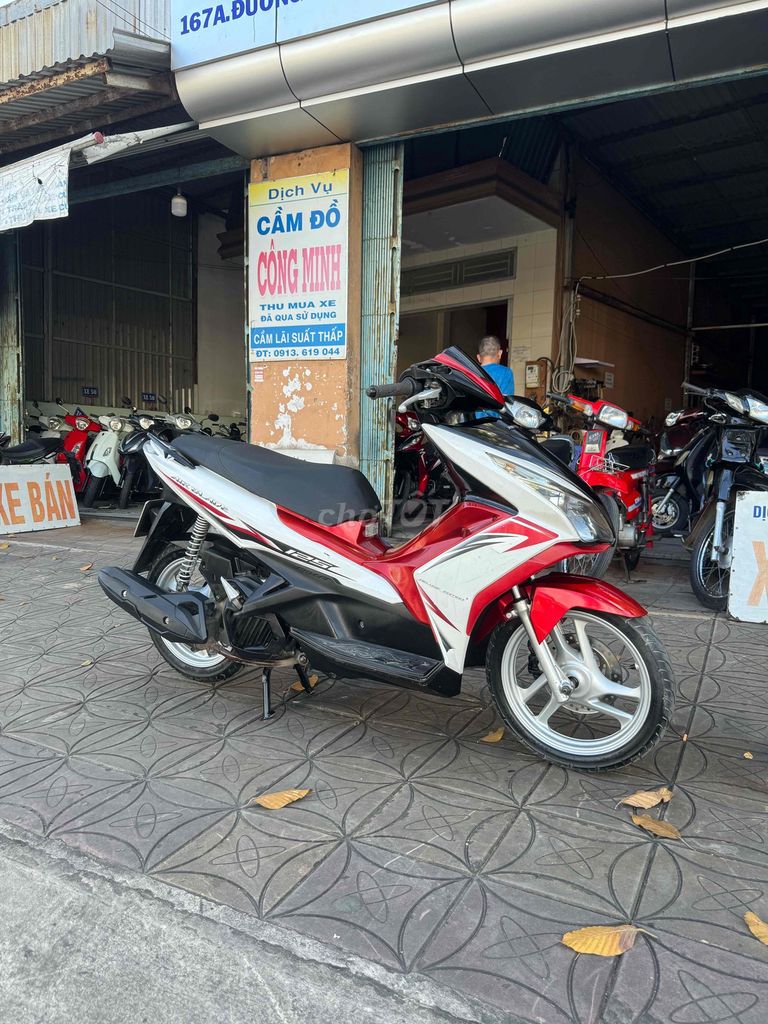 Honda Air Blade 2013 - ảnh 3