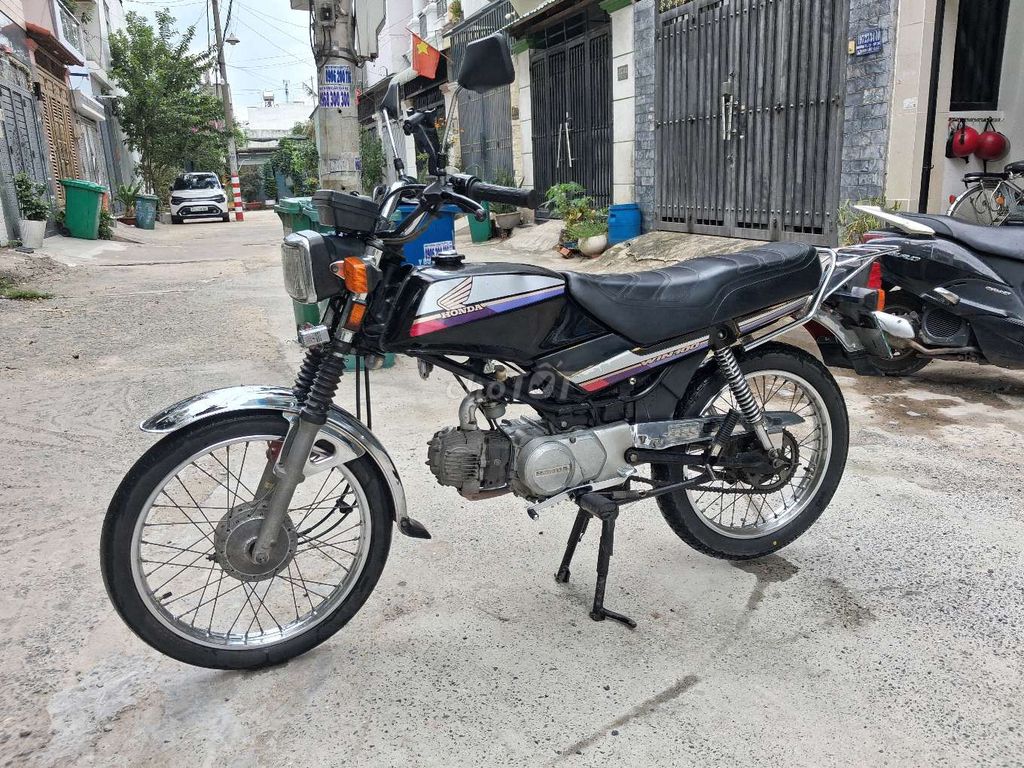 Honda Win 1995 - ảnh 2