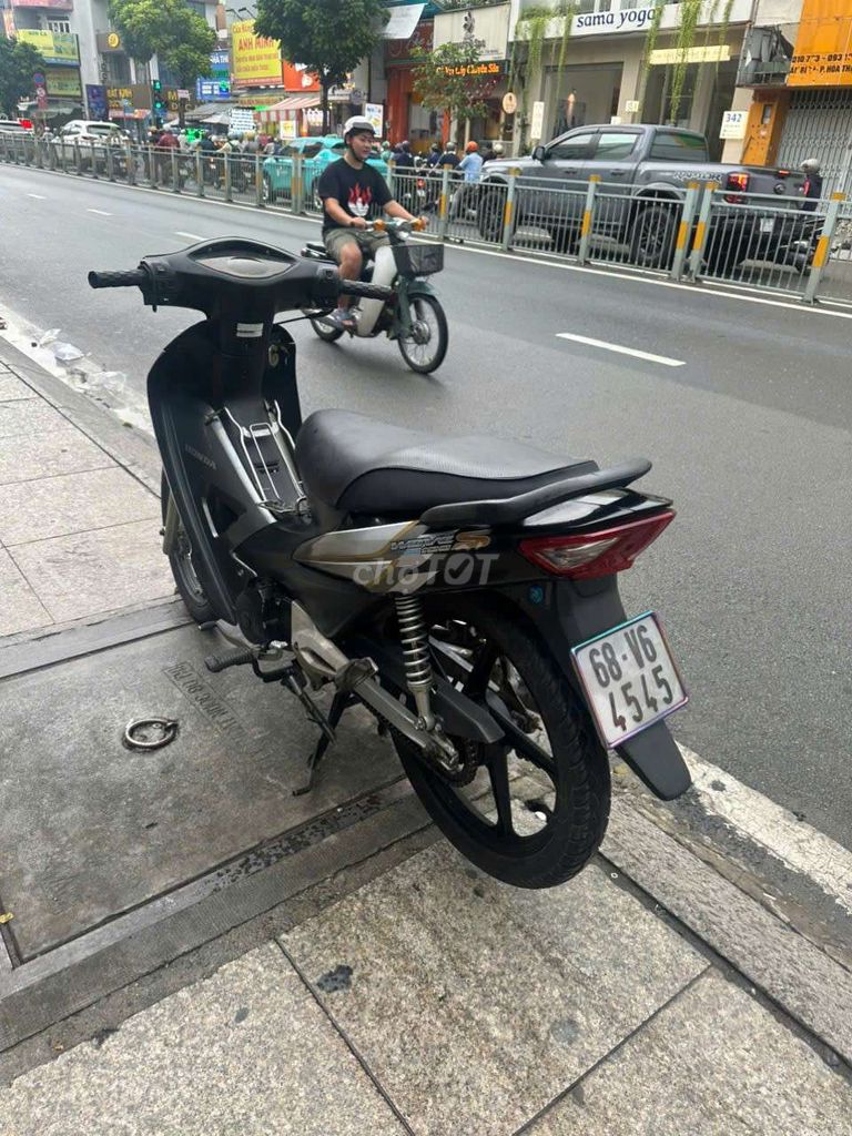 Honda Wave 2010 - ảnh 3