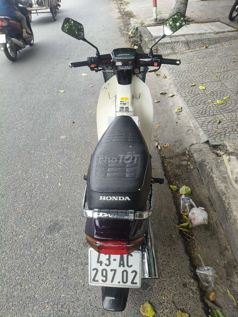 Honda Dream 1997 - ảnh 2