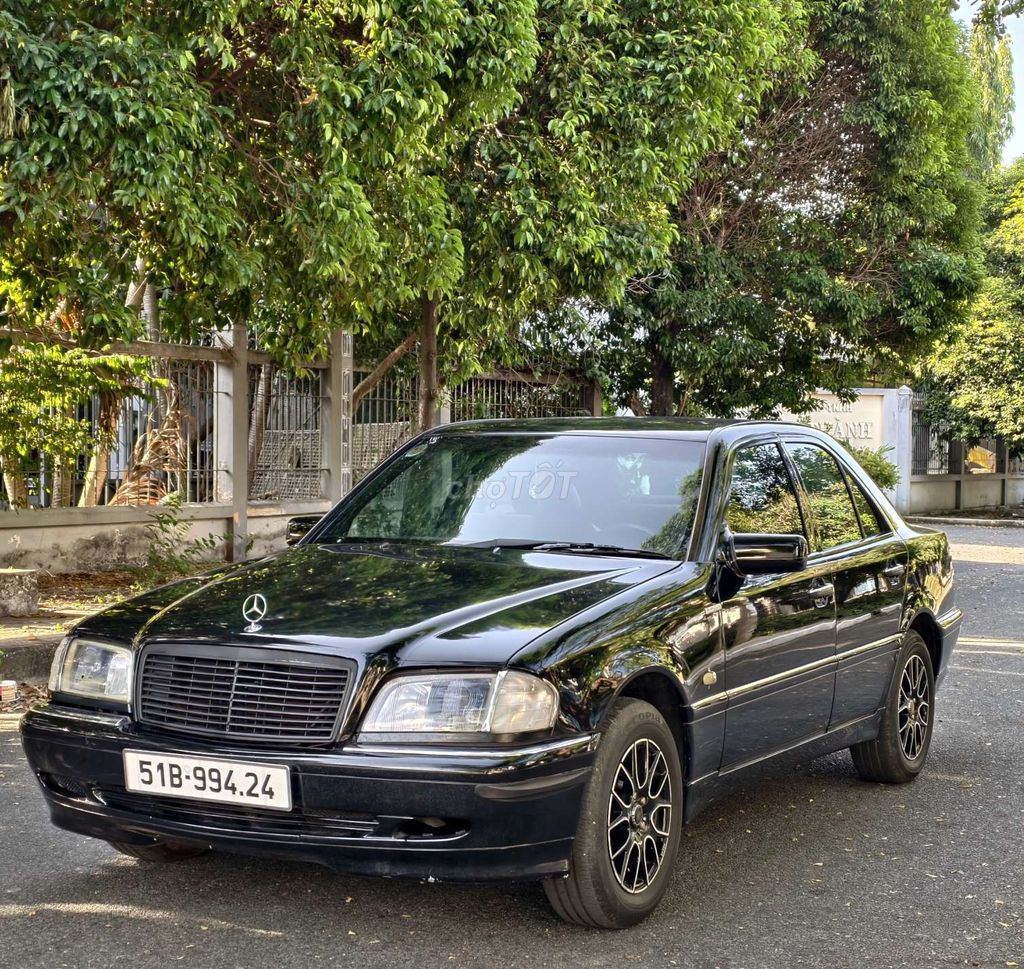 Mercedes-Benz - ảnh 4