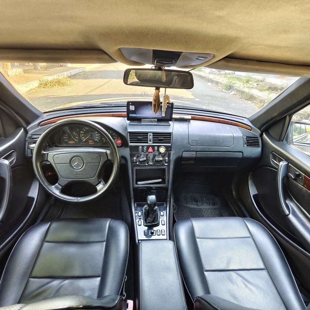 Mercedes-Benz - ảnh 5