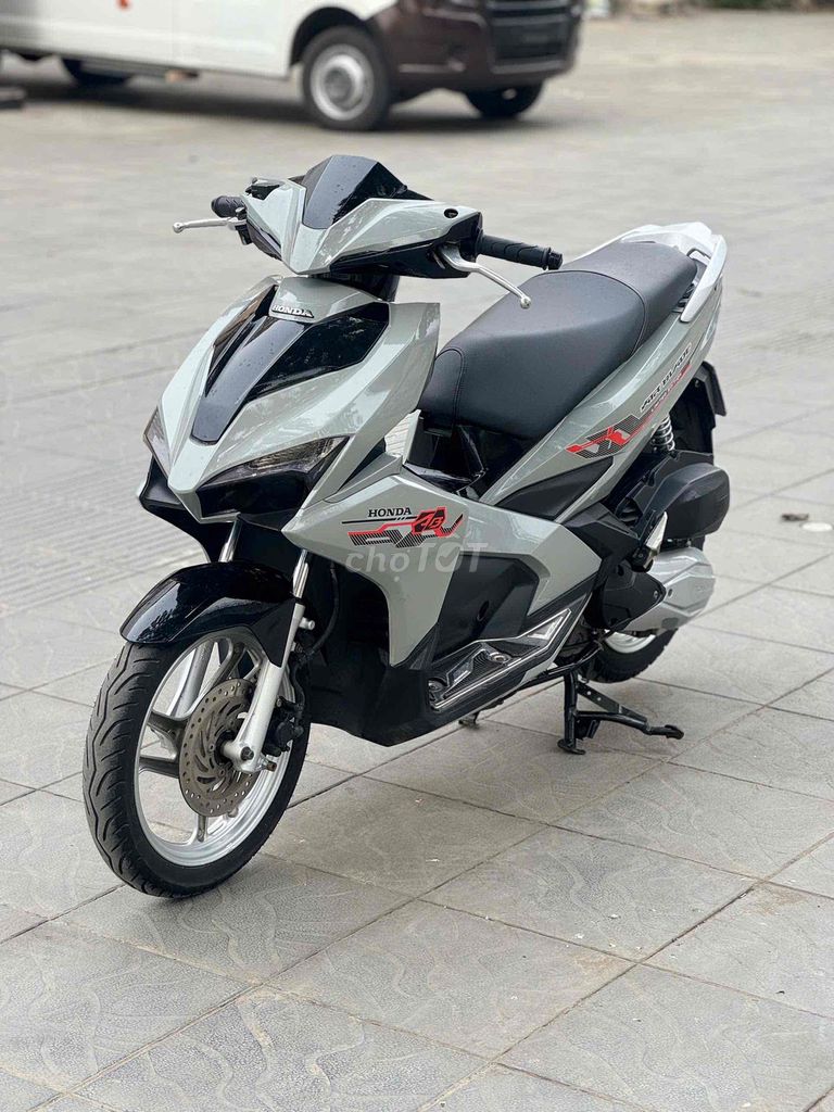Honda Air Blade 2020 - ảnh 3