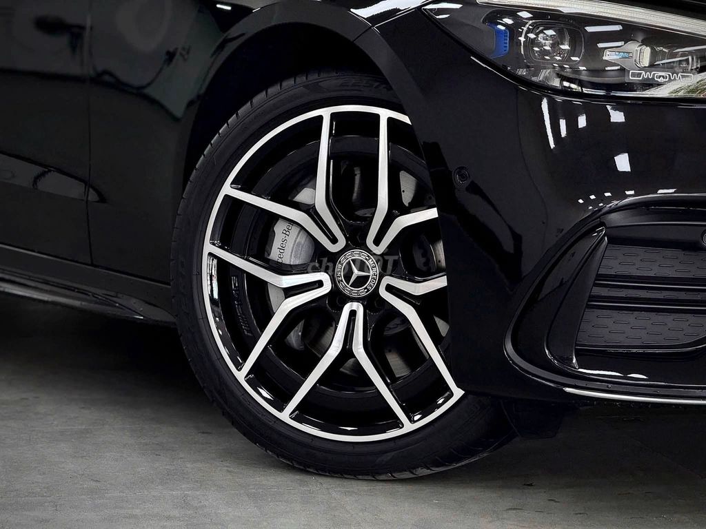 Mercedes-Benz 2022 - ảnh 3