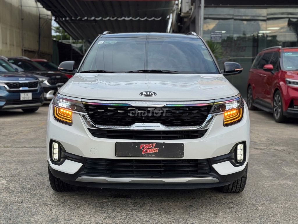 Kia Seltos - ảnh 1
