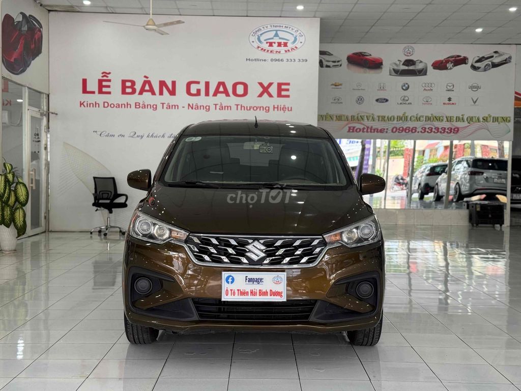 Suzuki Ertiga 2022 - ảnh 1