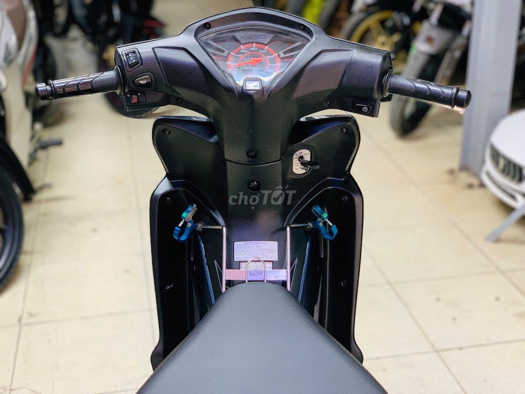 XE M 2023 - ảnh 2
