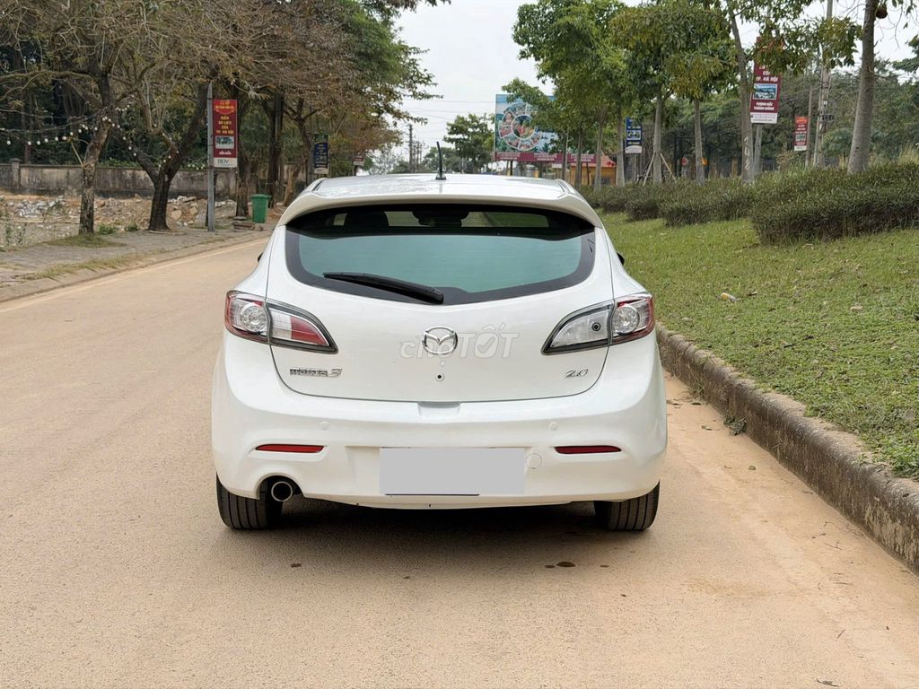 Mazda 3 - ảnh 4