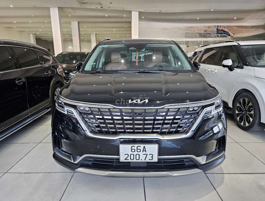 Kia Carnival Signature 2.2D 2022 - ảnh 1