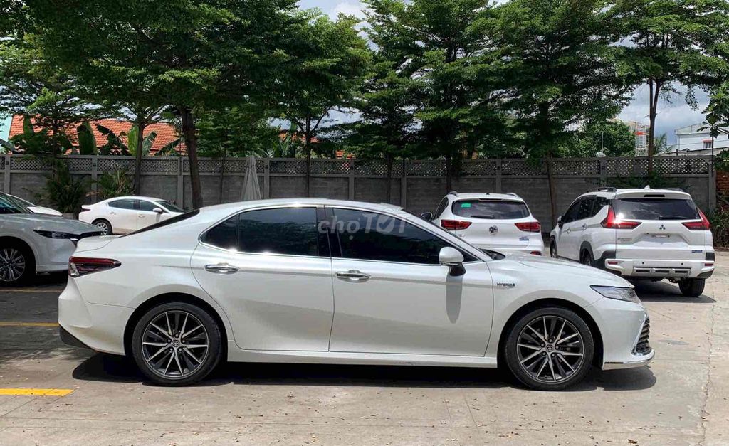 Toyota Camry 2022 - ảnh 5