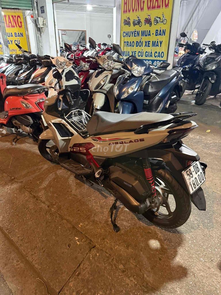 Honda Air Blade 2023 - ảnh 1