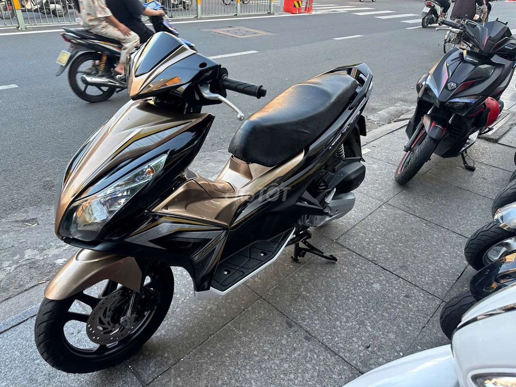 Honda Air Blade 2014 - ảnh 3