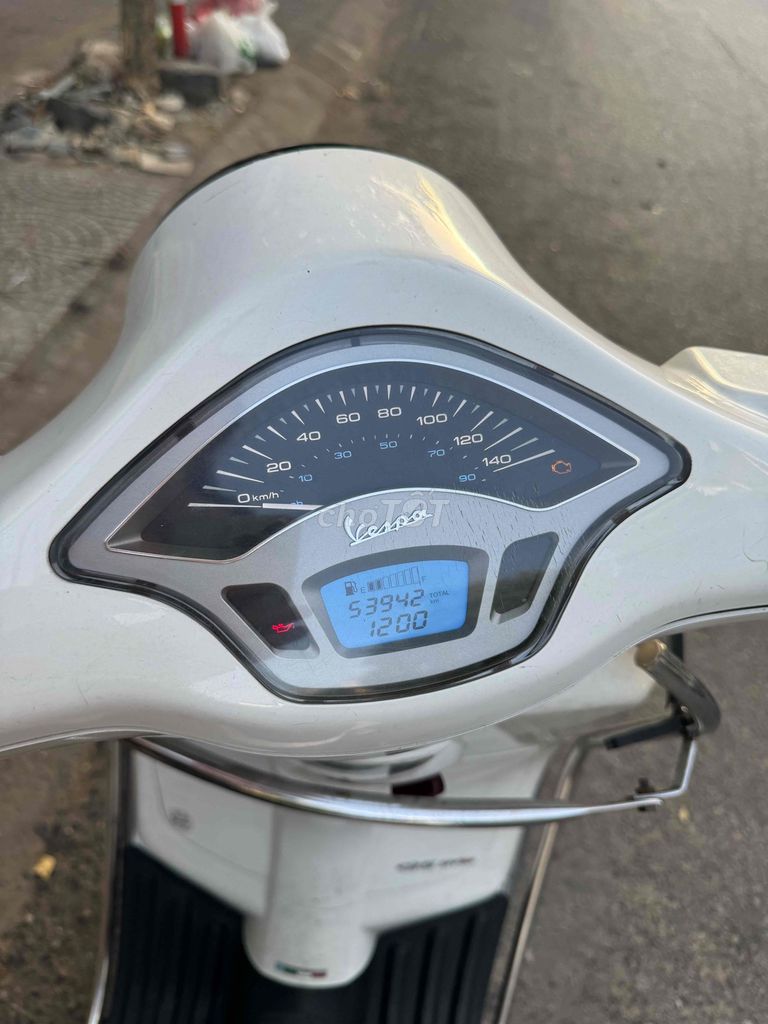 Piaggio Vespa 2015 - ảnh 3