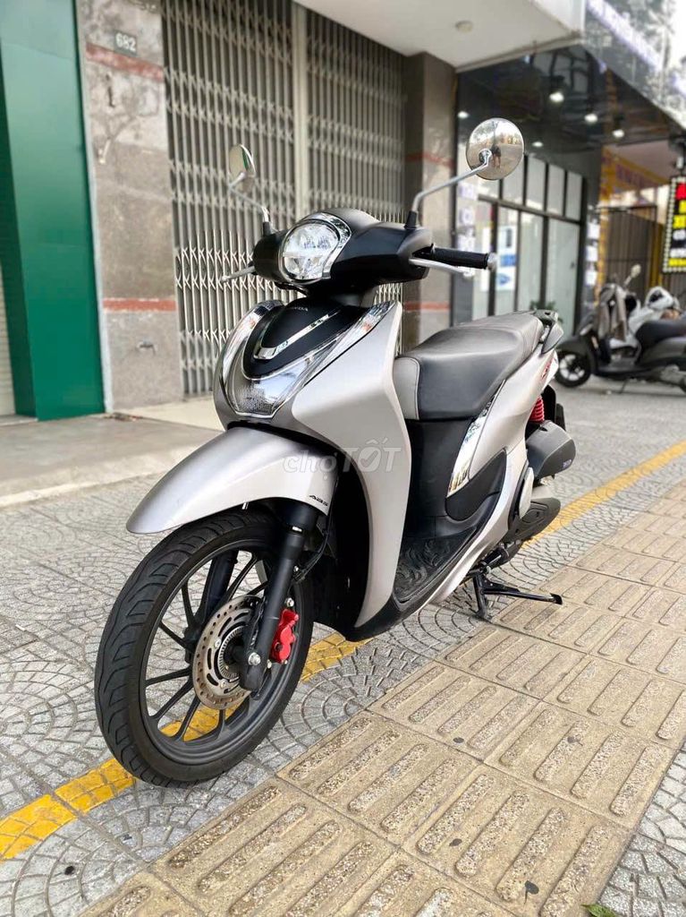 Honda SH Mode 2025 - ảnh 1