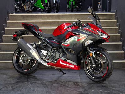 Kawasaki Ninja 2019 - ảnh 1