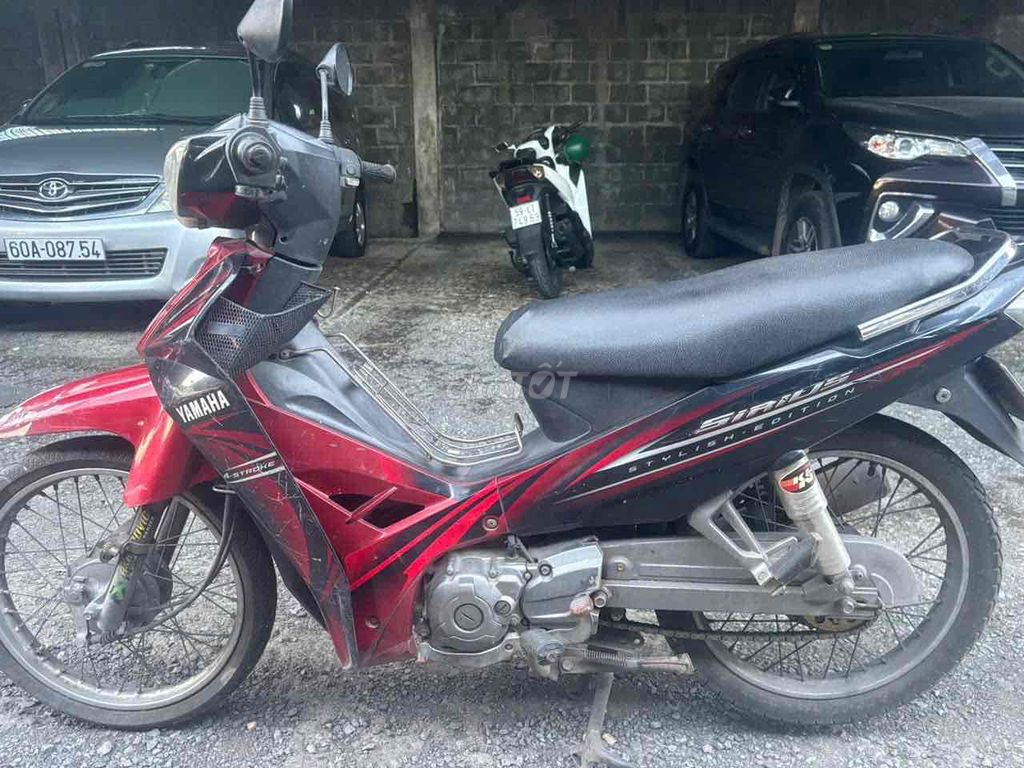Yamaha Sirius 2012 - ảnh 3