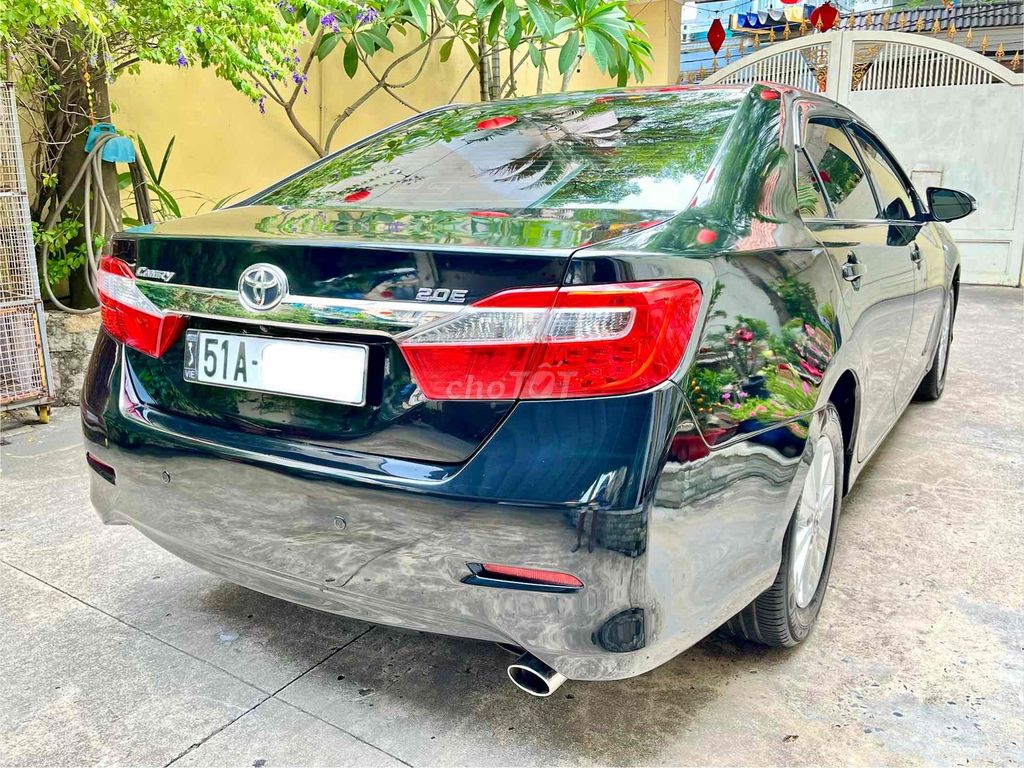 Toyota Camry 2.0E 2014 - ảnh 4