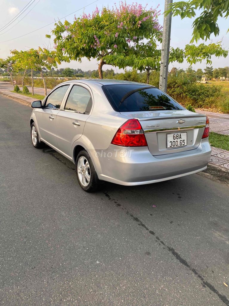 Chevrolet Aveo 2017 - ảnh 4