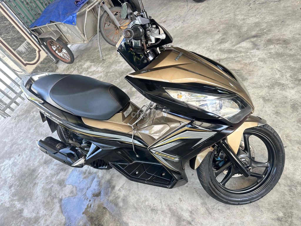Honda Air Blade 2013 - ảnh 2