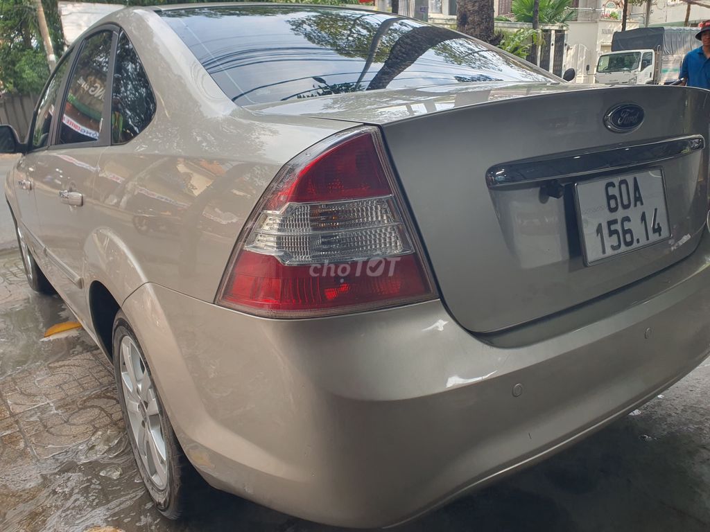 Ford Focus 2012 - ảnh 1