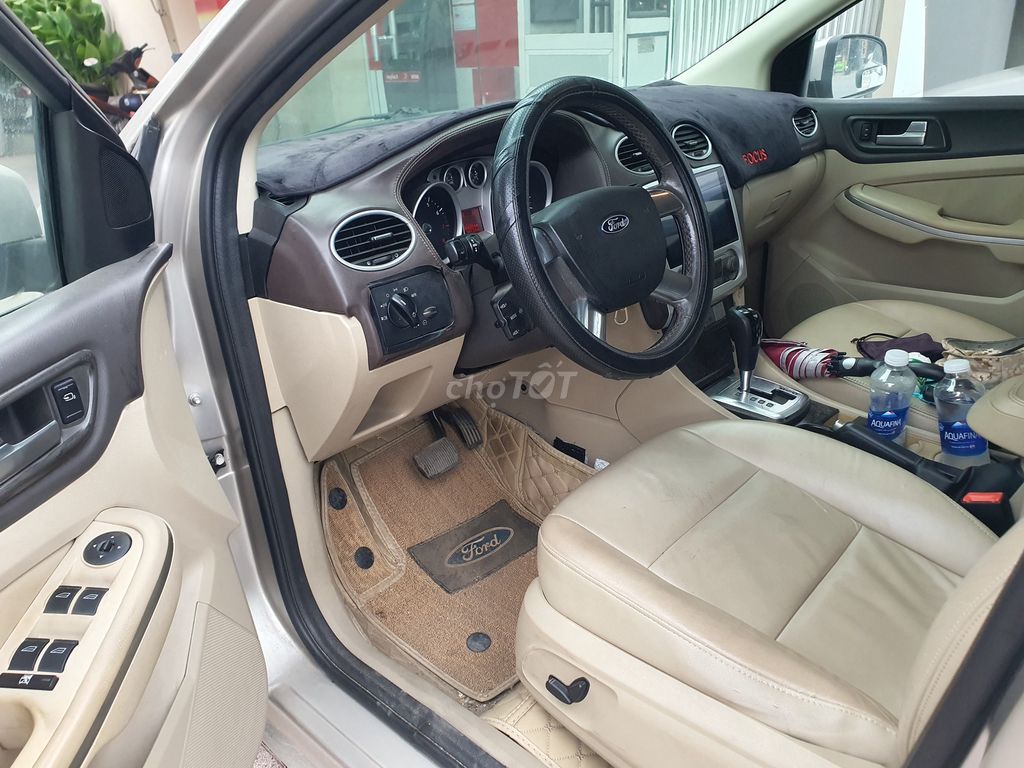 Ford Focus 2012 - ảnh 2