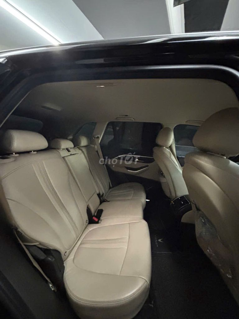VinFast Lux SA2.0 - ảnh 4