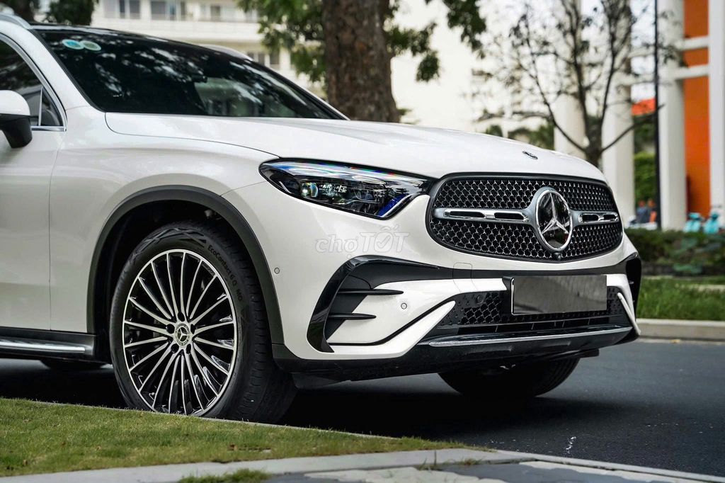 Mercedes-Benz GLC 300 4Matic 2025 - ảnh 4