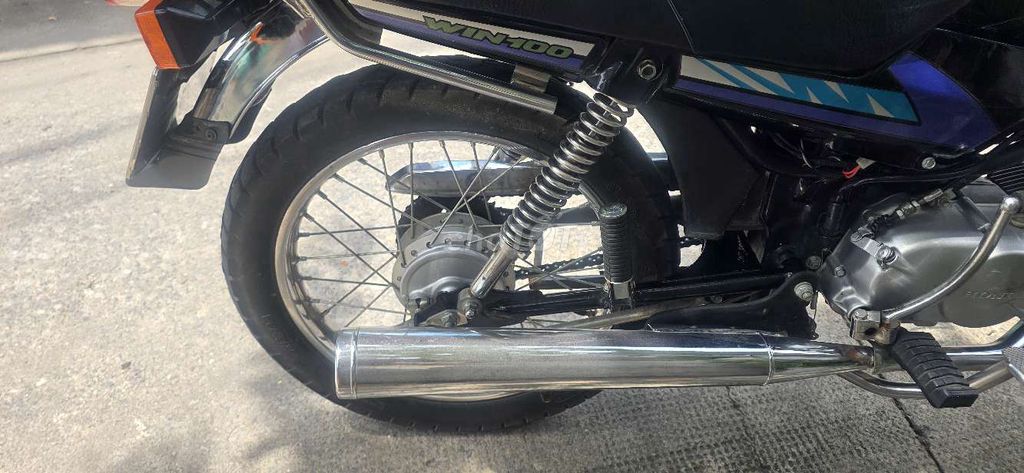 Honda Win 1997 - ảnh 4