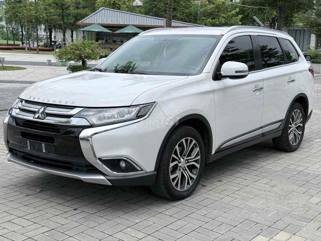 Mitsubishi Outlander 2.0 CVT 2018 - ảnh 2
