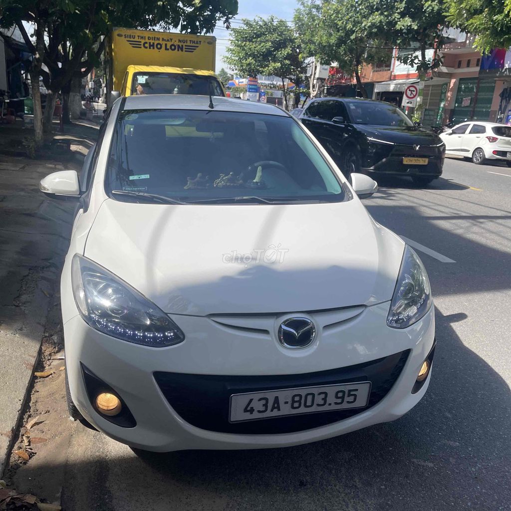 Mazda 2 2014 - ảnh 1